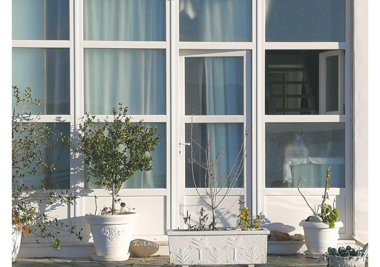 Kikilia'S & Stelio'S Apartments Adamantas  Exterior photo